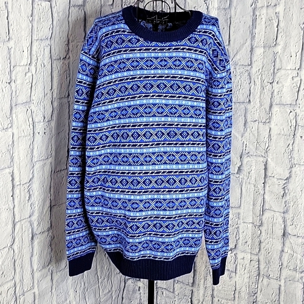 CROWN & IVY Blue Crew Neck‎ Thick Sweater XL